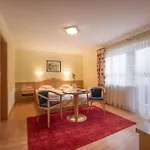 Edelweiss Lounge Restaurant Pizza Cafe Billard Affittacamere 3*
