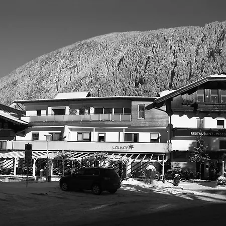 Edelweiss Lounge Restaurant Pizza Cafe Billard Pensión 3*