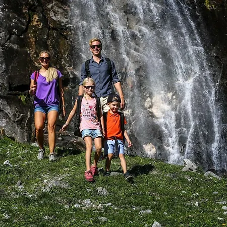 Maison d'hôtes Edelweiss Lounge Restaurant Pizza Cafe Billard Mayrhofen