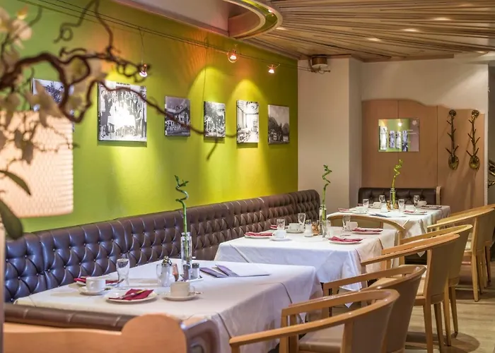 Gasthof Edelweiss Lounge Restaurant Pizza Cafe Billard Mayrhofen