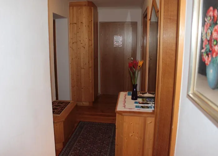 Pensión Edelweiss Lounge Restaurant Pizza Cafe Billard