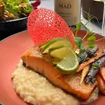 Edelweiss Lounge Restaurant Pizza Cafe Billard 게스트하우스